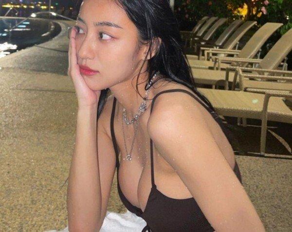 사냥개들 강민아 비키니 몸매