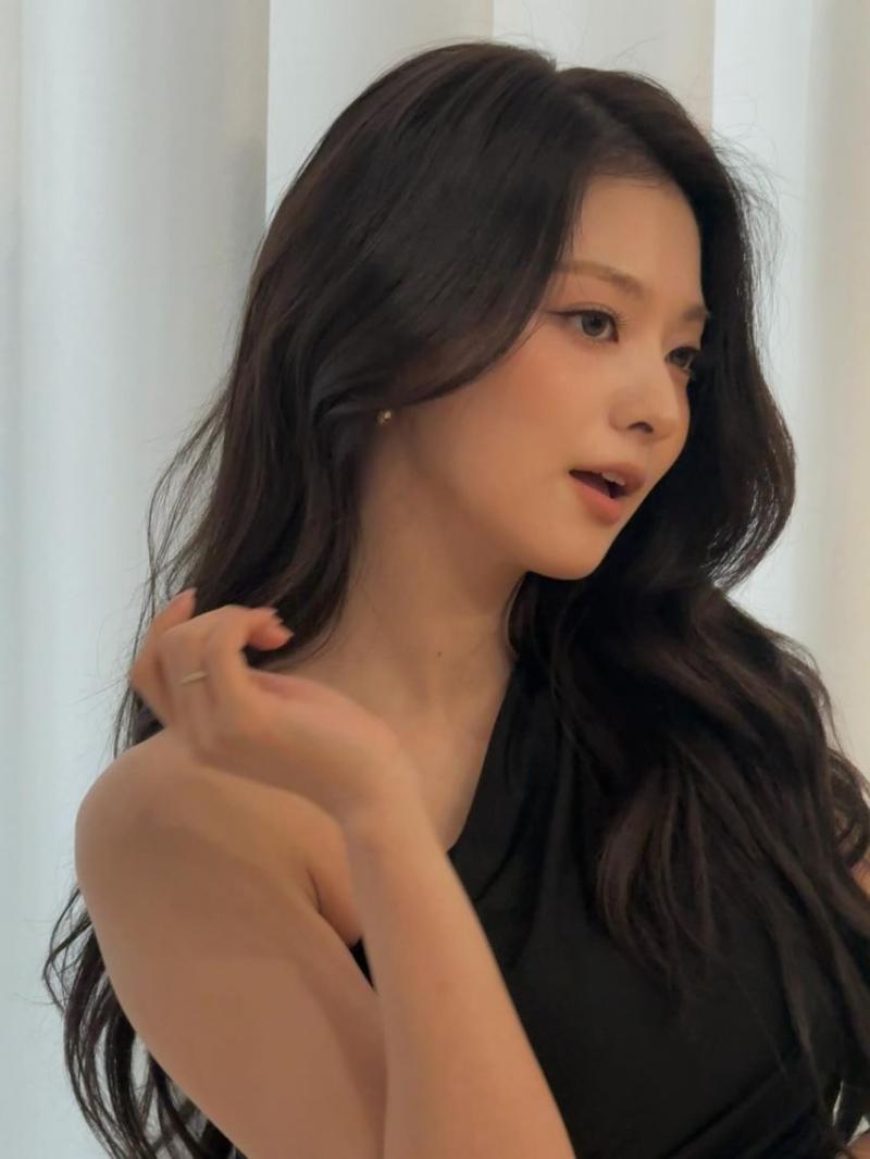 프로미스나인 이채영,이나경,백지헌