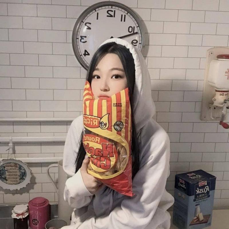프로미스나인 백지헌