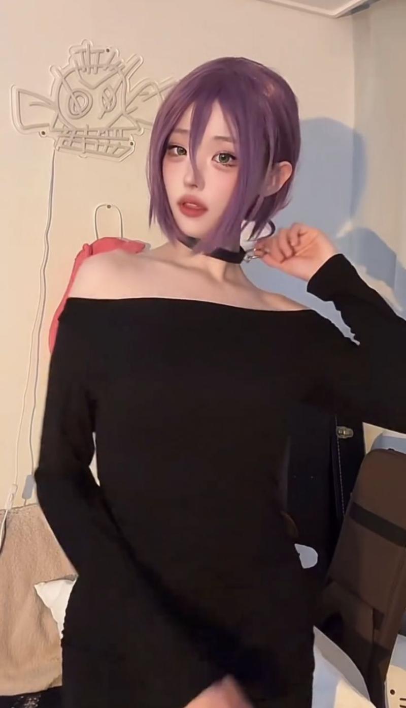 QWER 히나