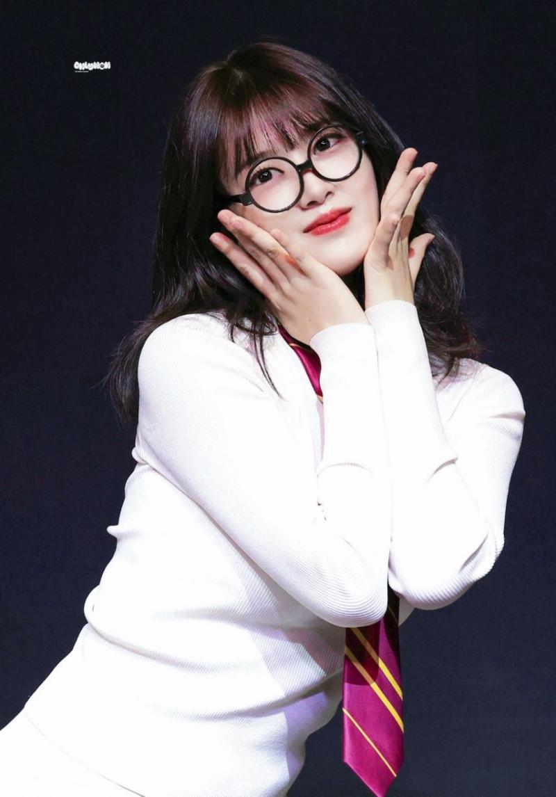 아이브 안유진