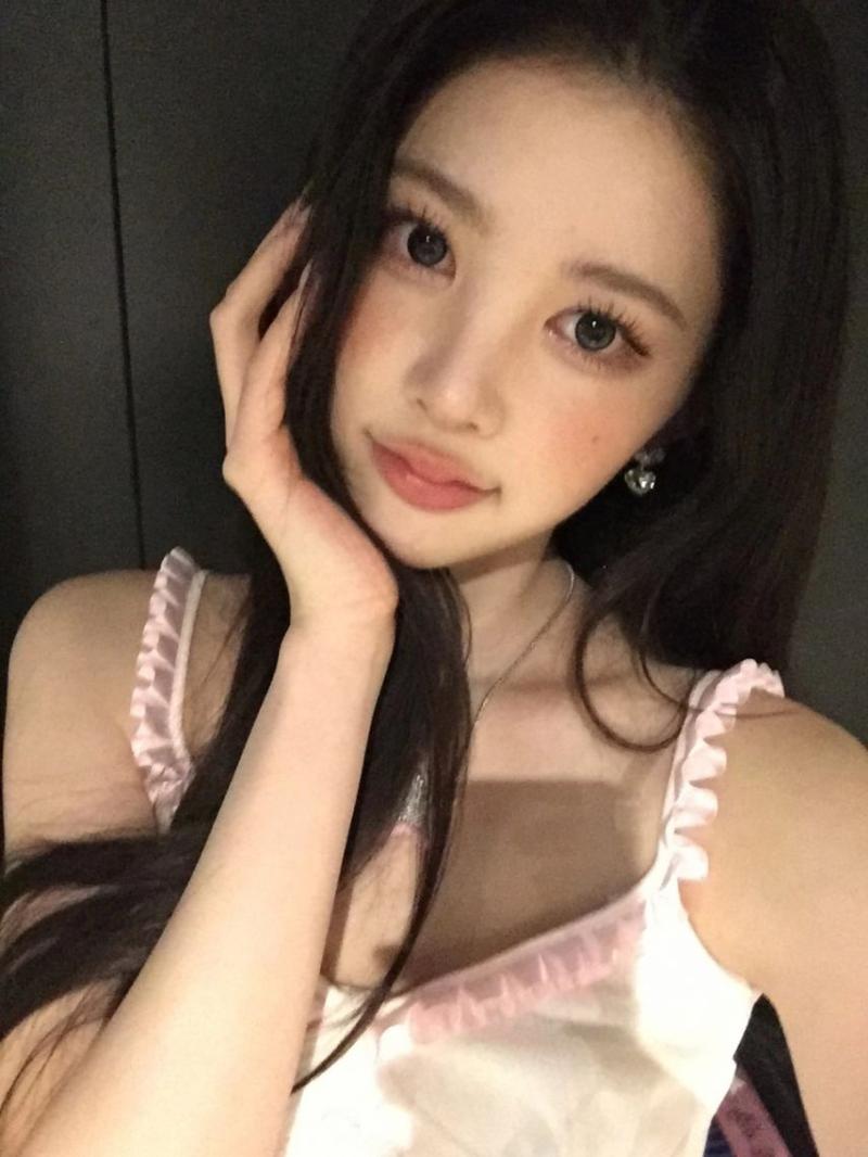 하츠투하츠 에이나