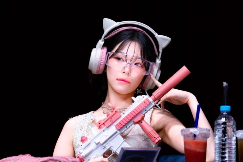프로미스나인 백지헌