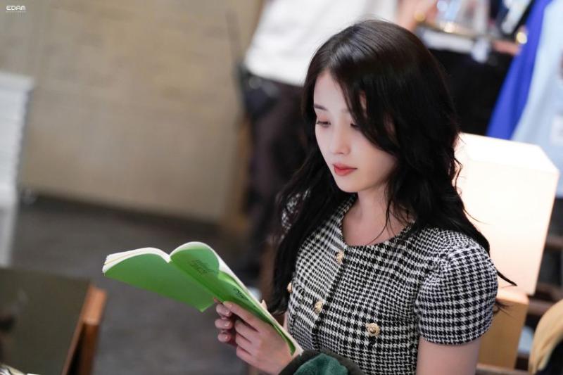 아이유 21세기 대군부인 비하인드