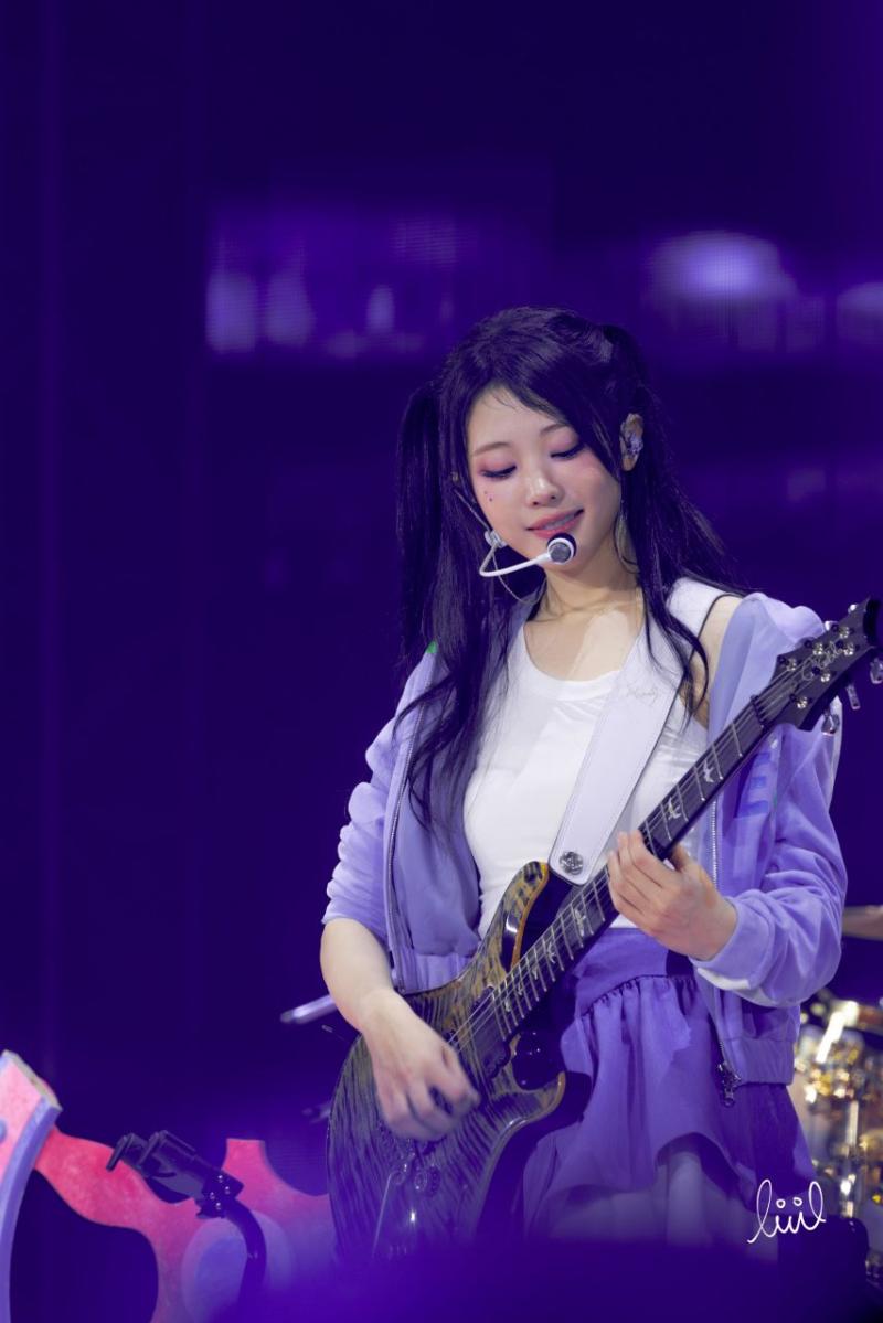QWER 히나