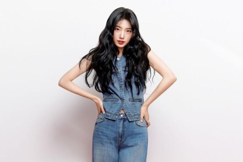 수지 GUESS게스