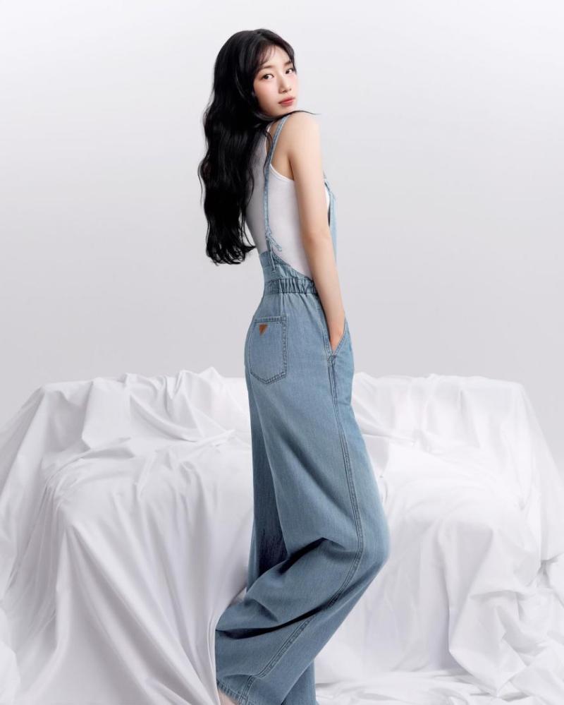 수지 GUESS게스