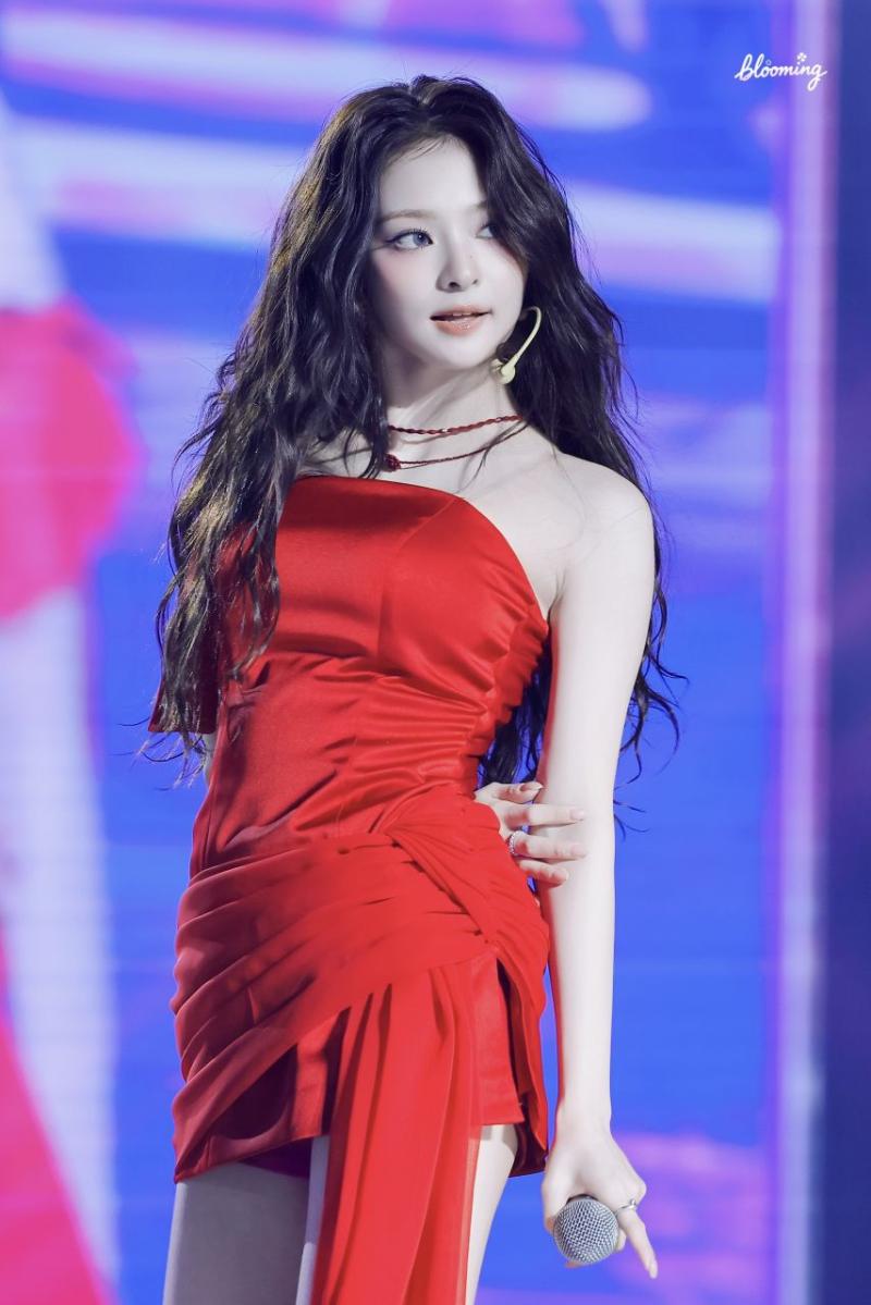 프로미스나인 이나경