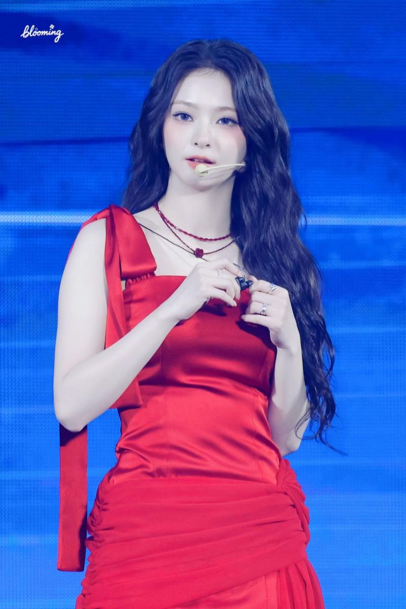 프로미스나인 이나경