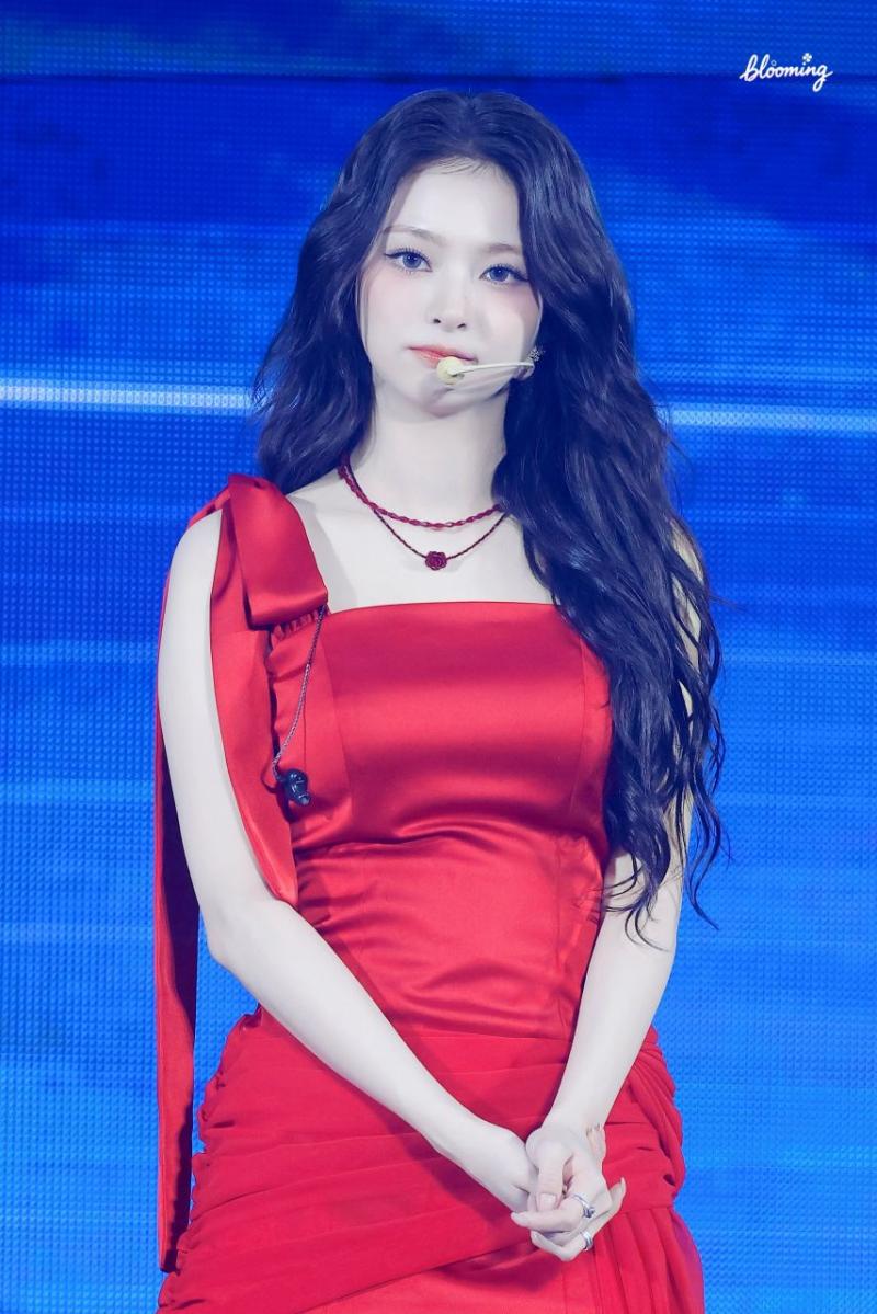 프로미스나인 이나경