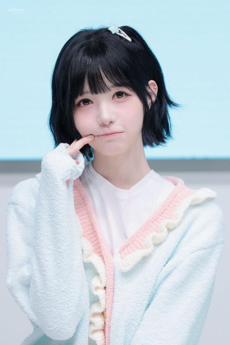 트리플에스 김채원