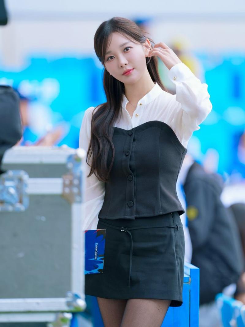 김윤희 아나운서