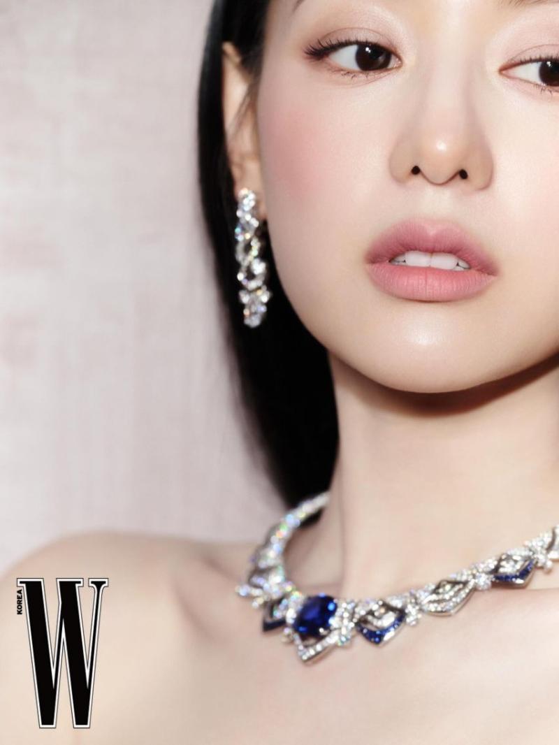 김지원 불가리 WKorea/ 듀베티카