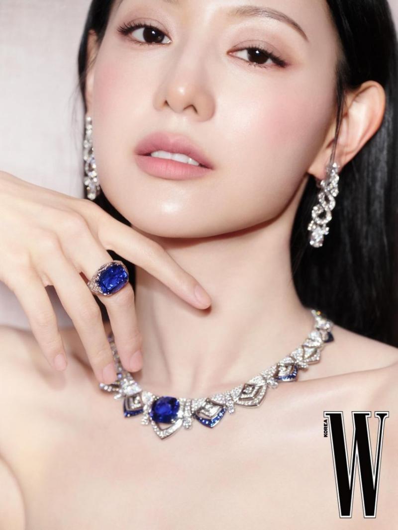 김지원 불가리 WKorea/ 듀베티카