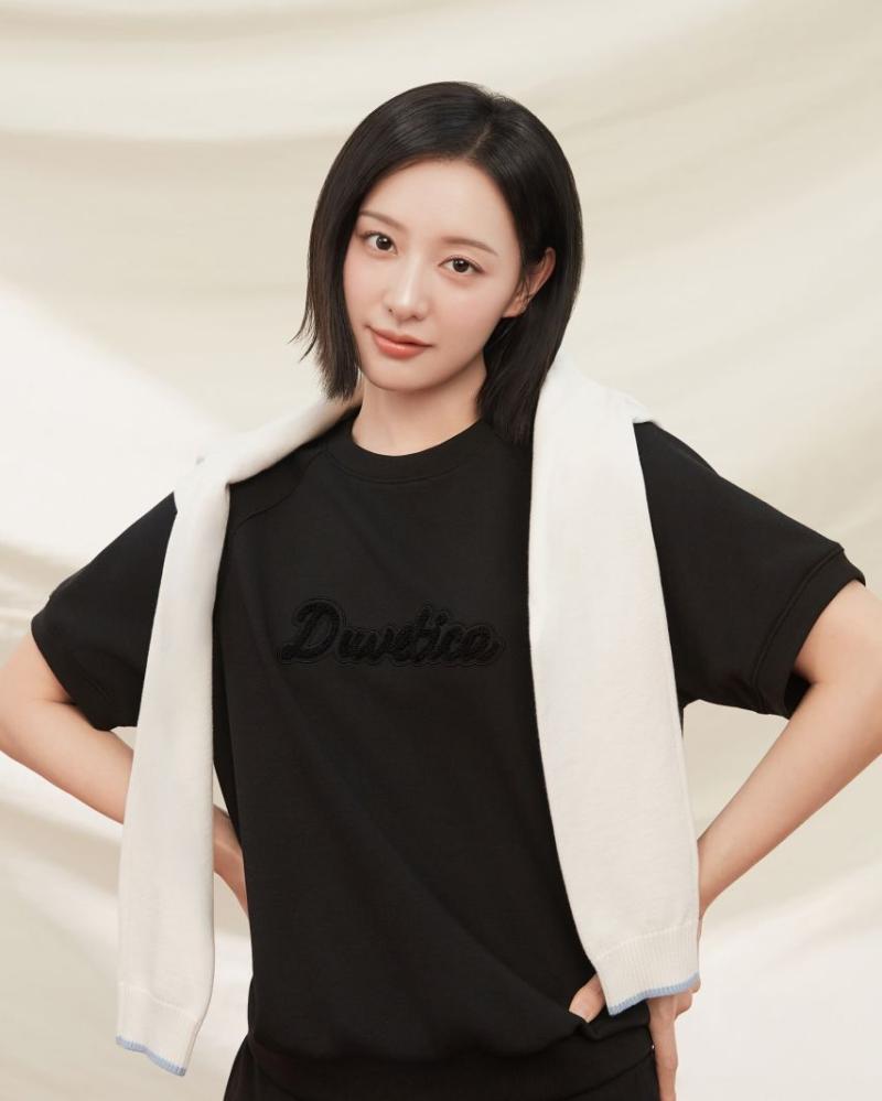 김지원 불가리 WKorea/ 듀베티카