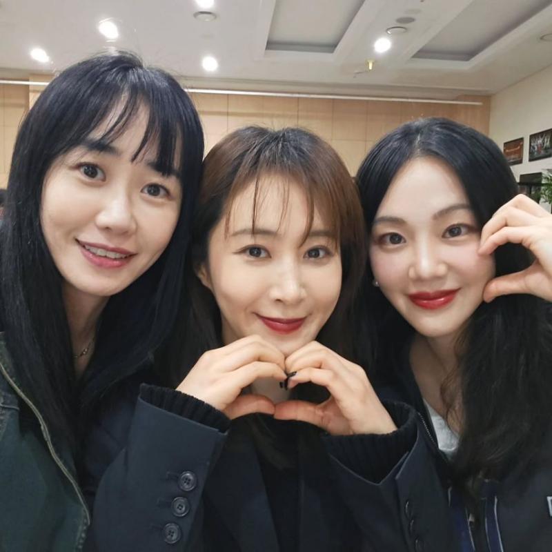 권유리 한지은 강래연