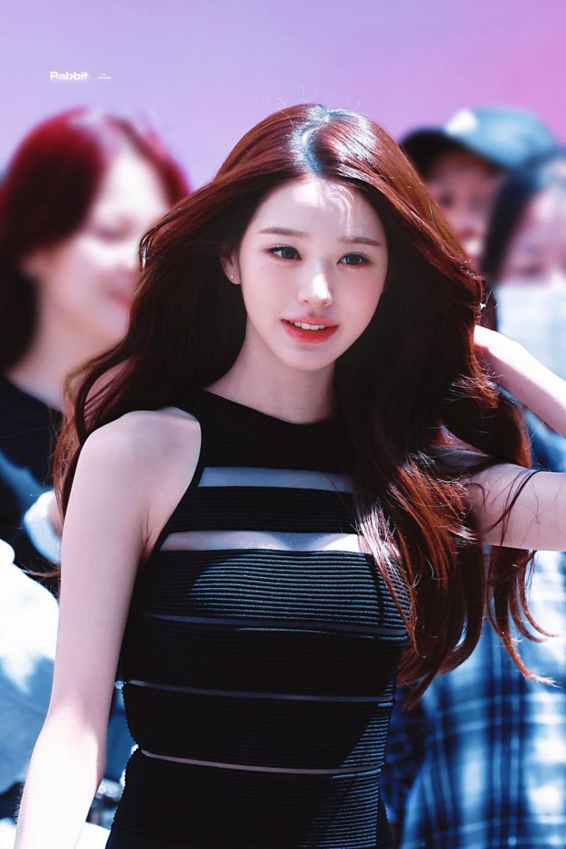 오늘자 다이슨 슈퍼소닉 트래블 라운지 오픈 기념 포토콜 아이브 장원영