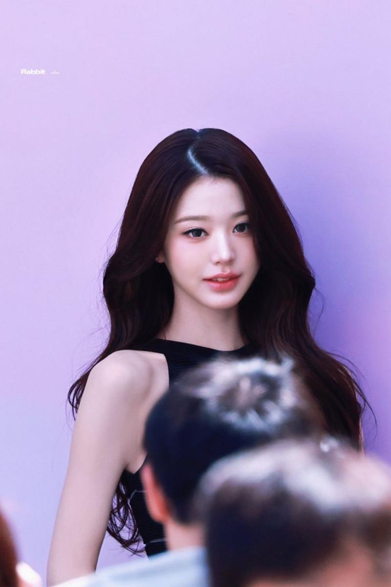 오늘자 다이슨 슈퍼소닉 트래블 라운지 오픈 기념 포토콜 아이브 장원영