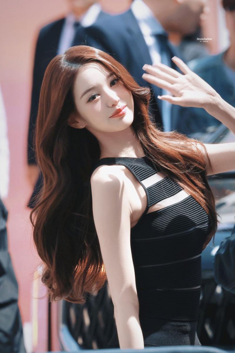 오늘 다이슨 행사에 참석한 아이브 장원영