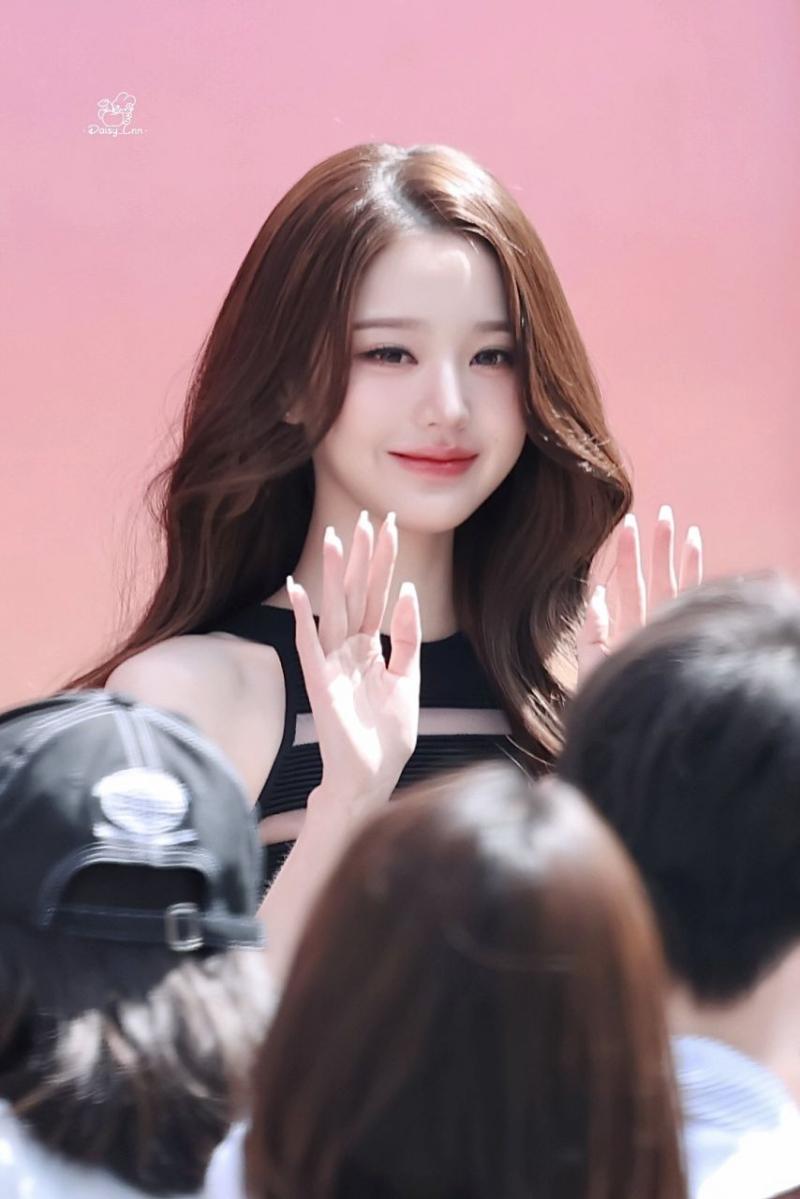 오늘 다이슨 행사에 참석한 아이브 장원영