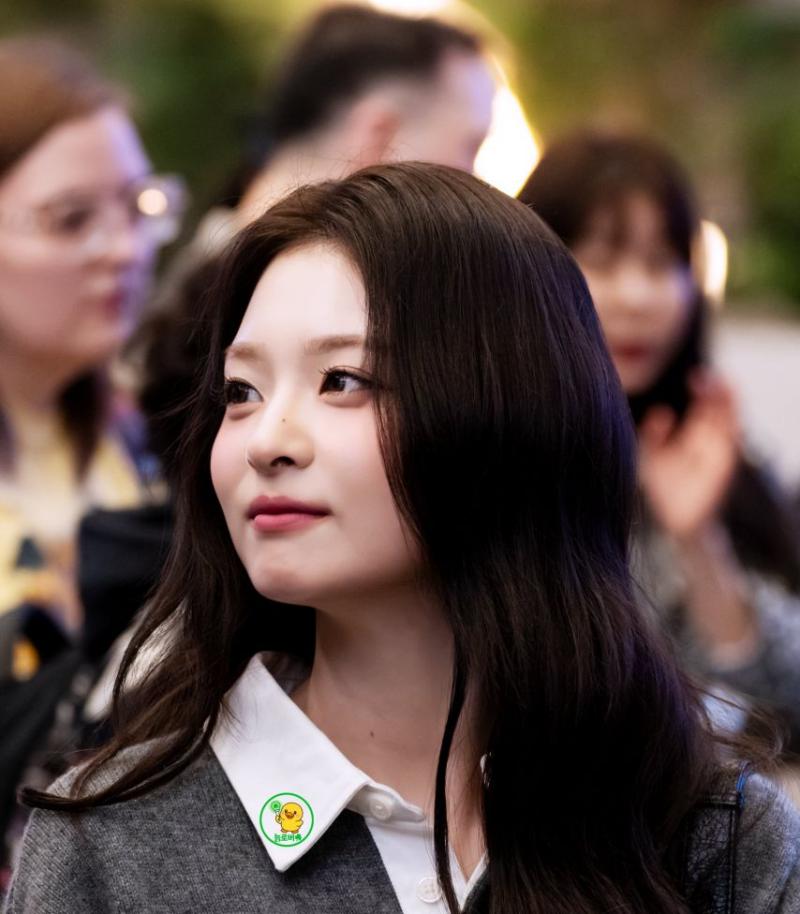 프로미스나인 이나경