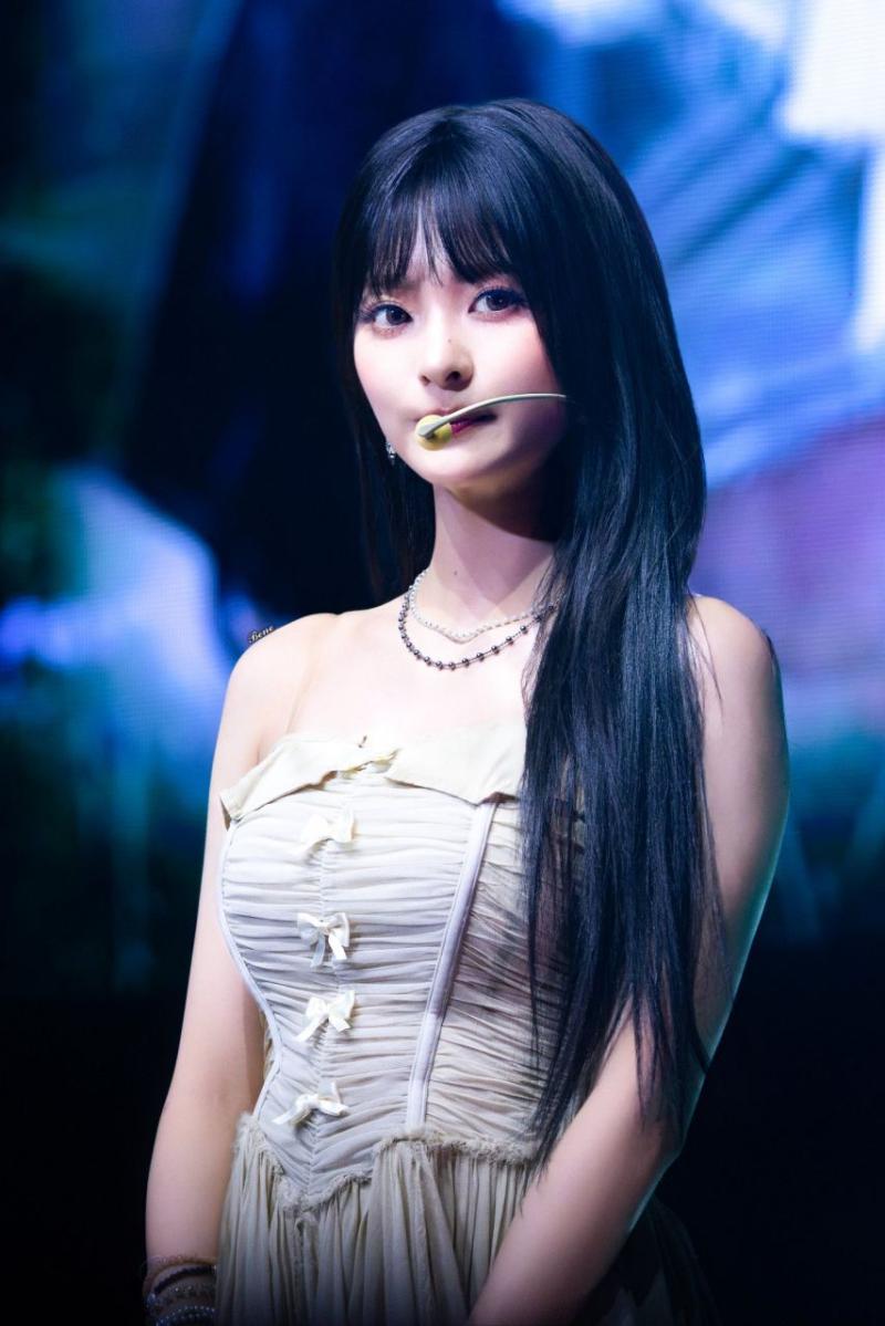 프로미스나인 이나경