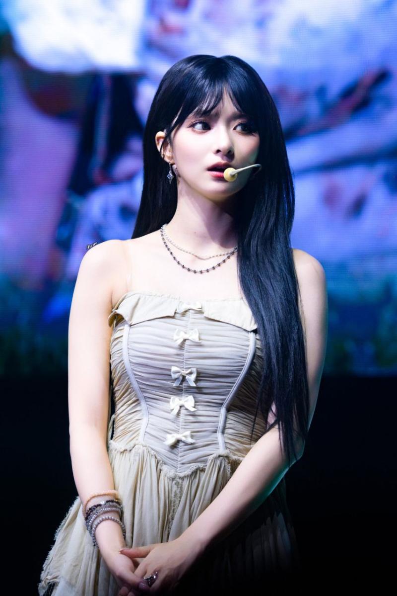 프로미스나인 이나경