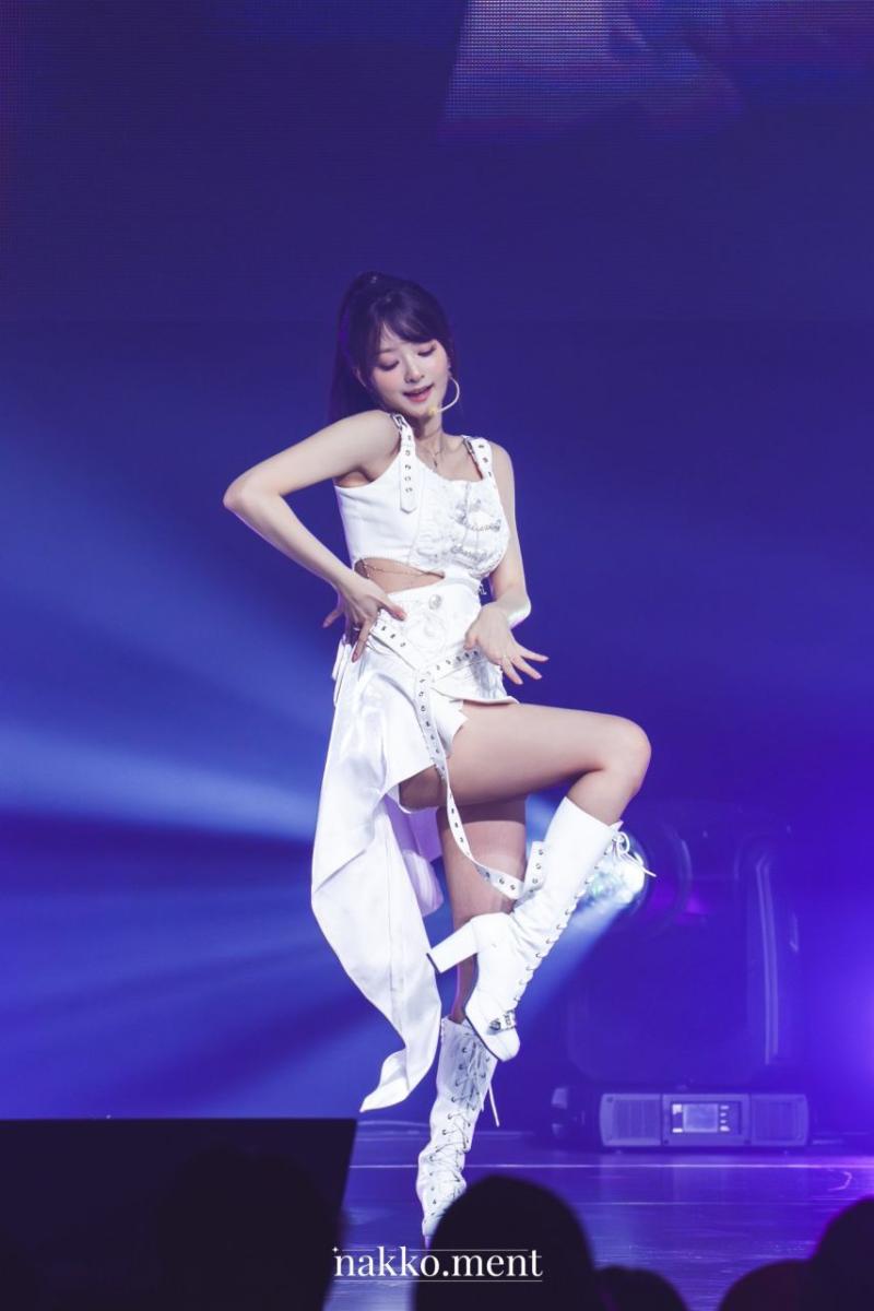 프로미스나인 이나경