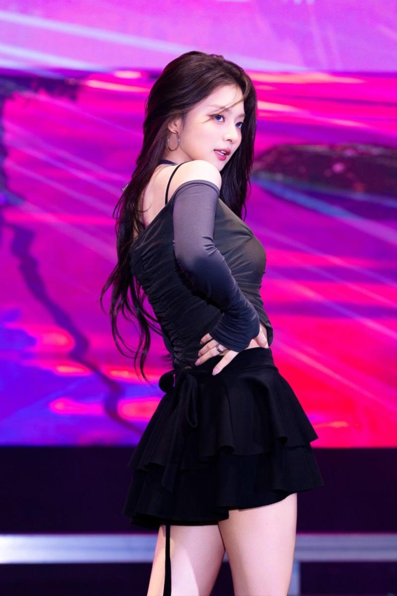 프로미스나인 이나경