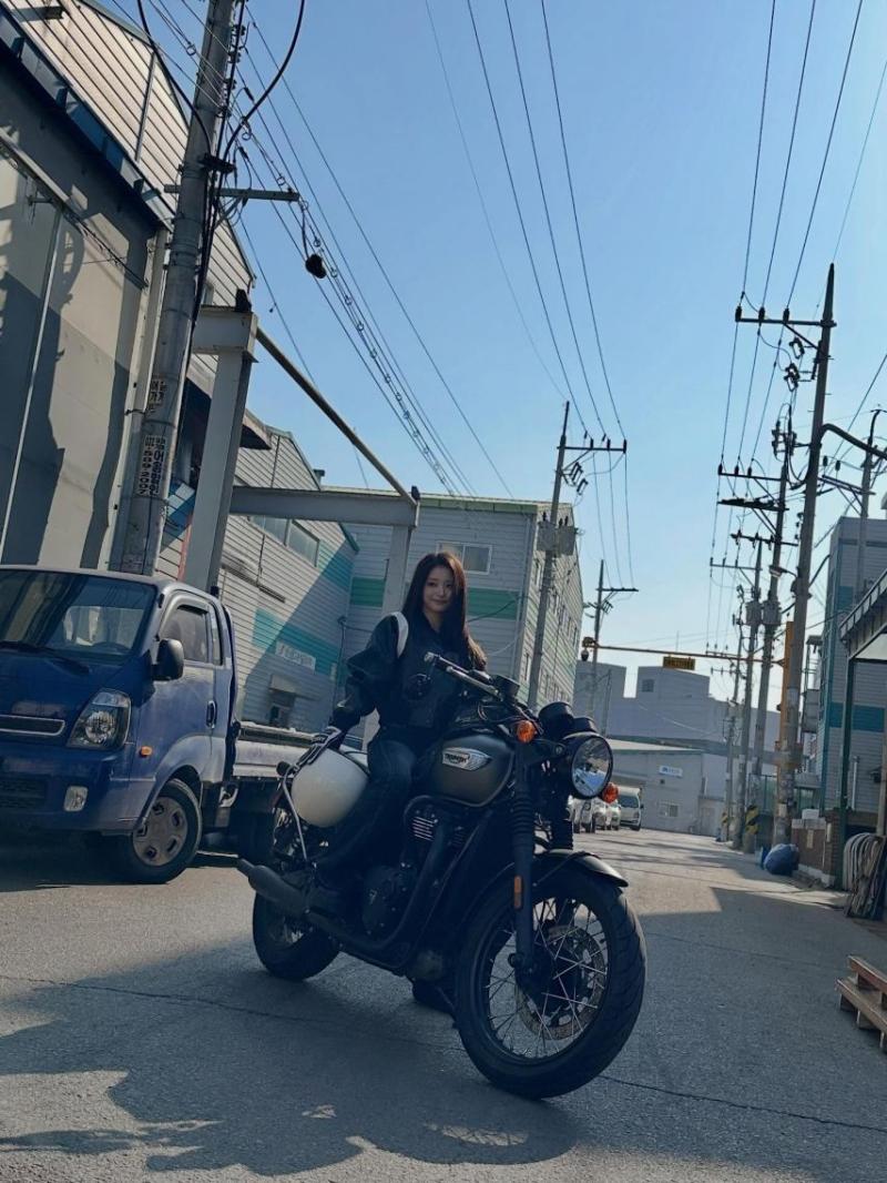 프로미스나인 이나경