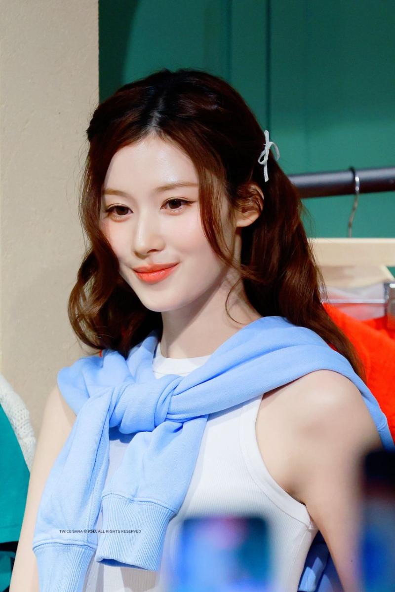 트와이스 사나