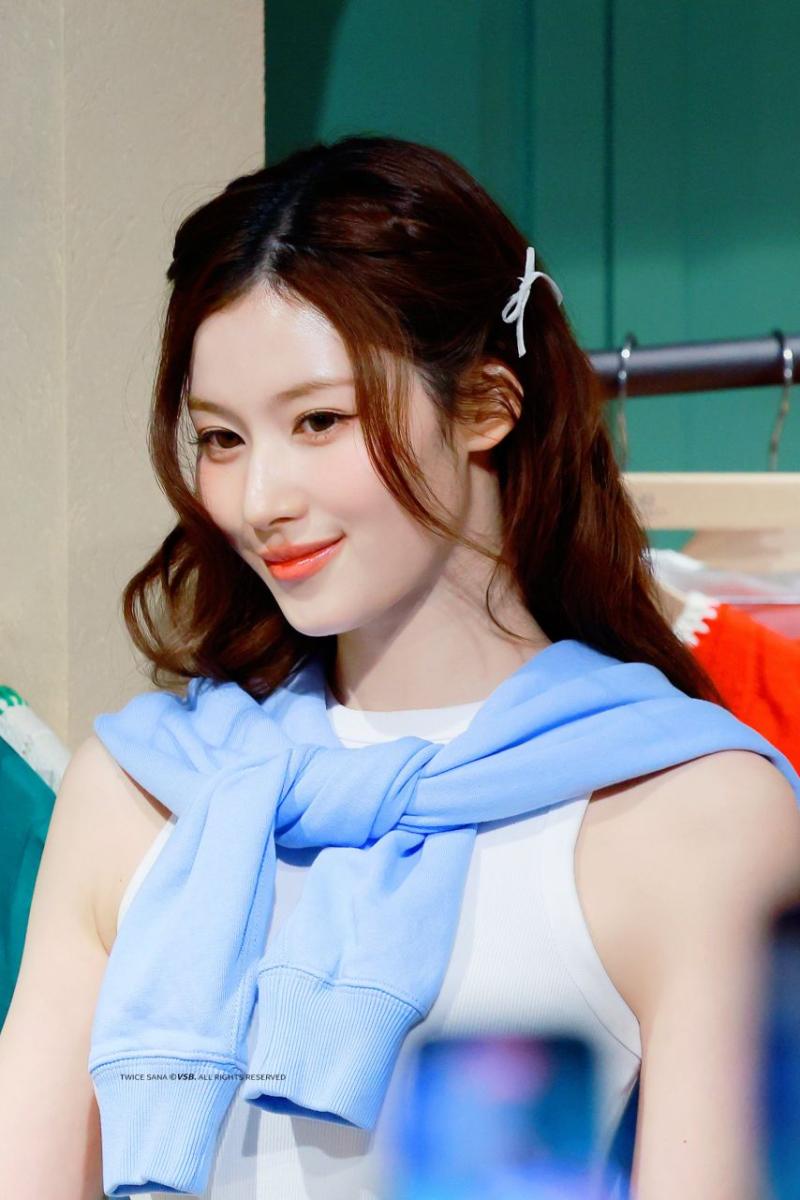 트와이스 사나