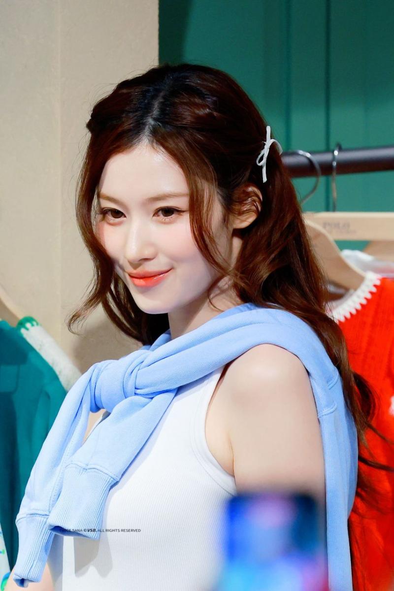 트와이스 사나
