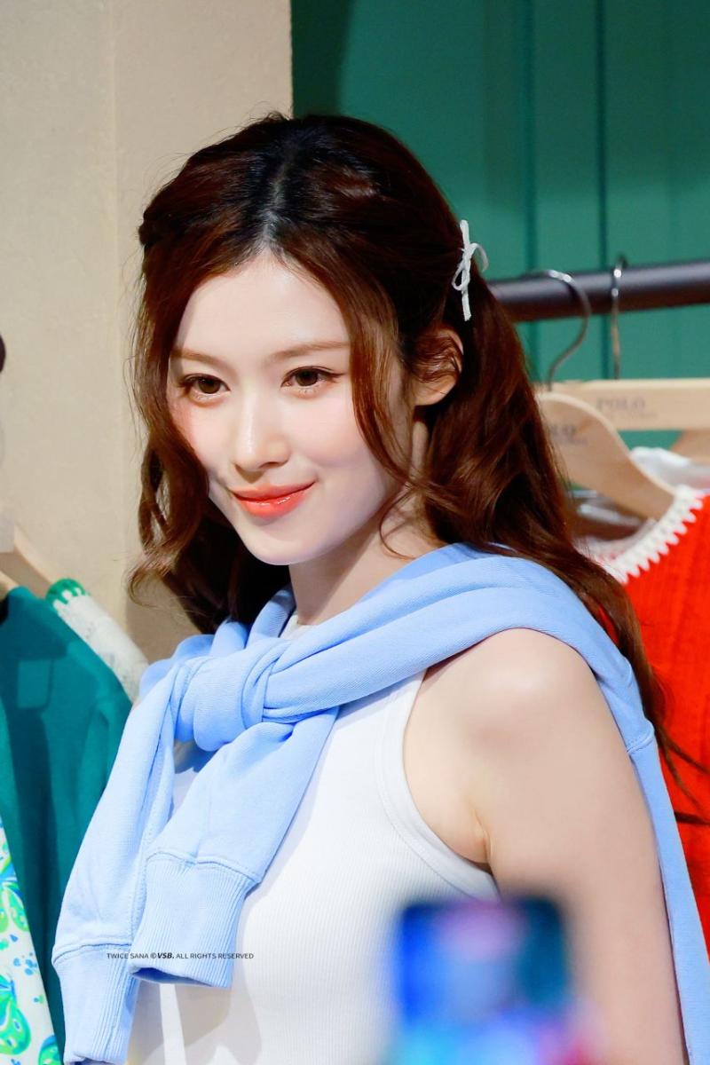 트와이스 사나