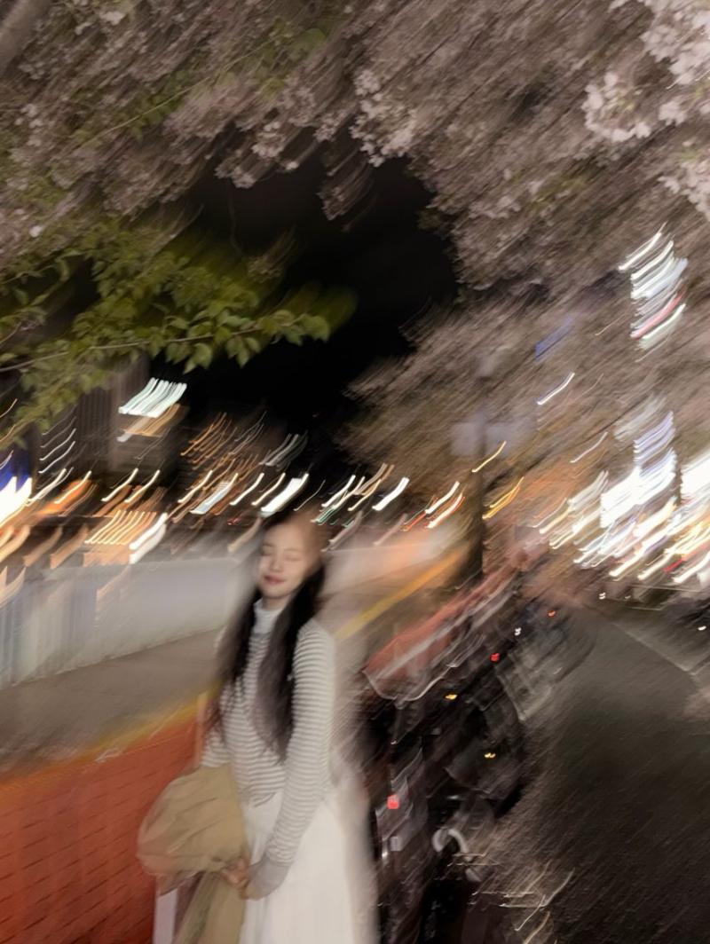 엄지 VIVIZ비비지 인별
