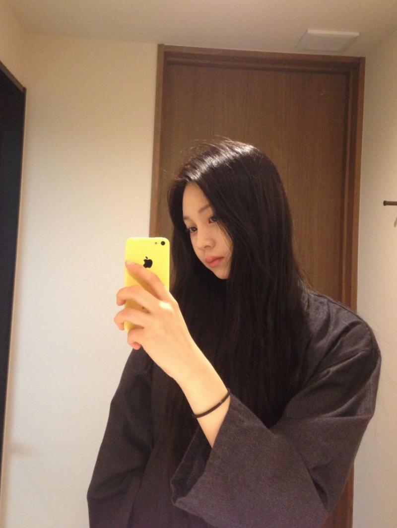 엄지 VIVIZ비비지 인별
