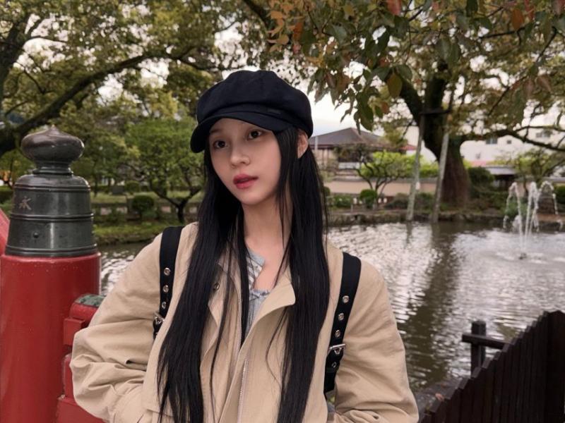 엄지 VIVIZ비비지 인별