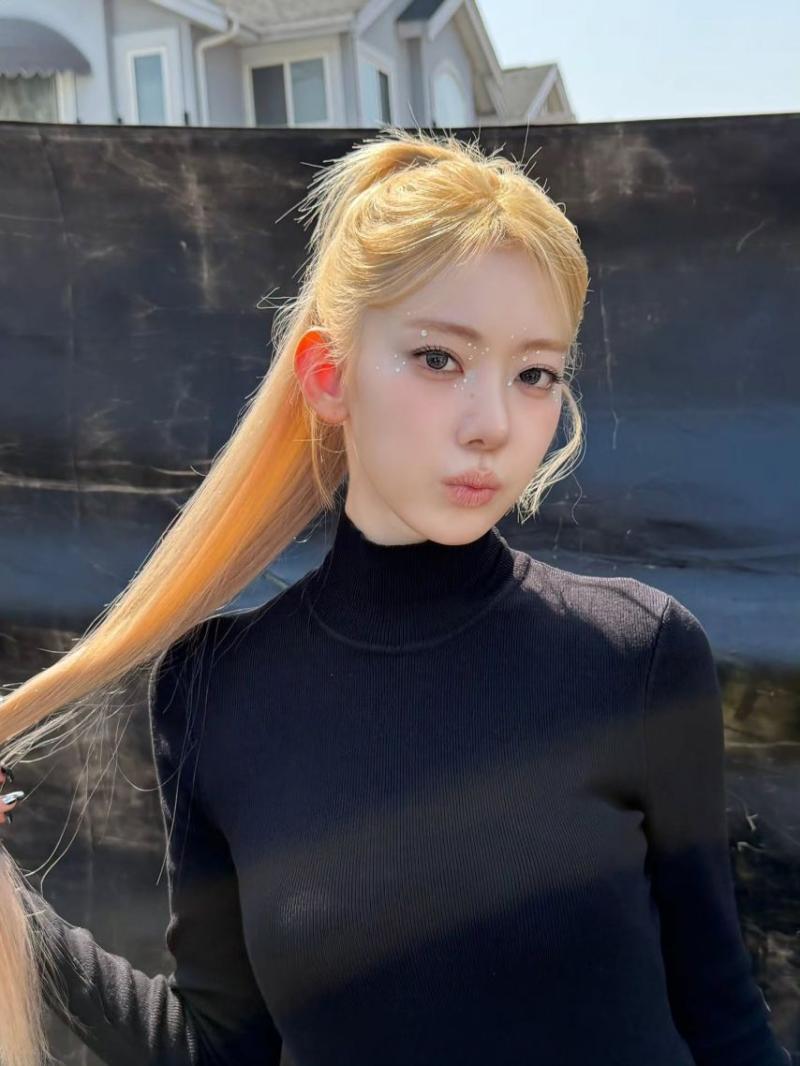 르세라핌 사쿠라,홍은채