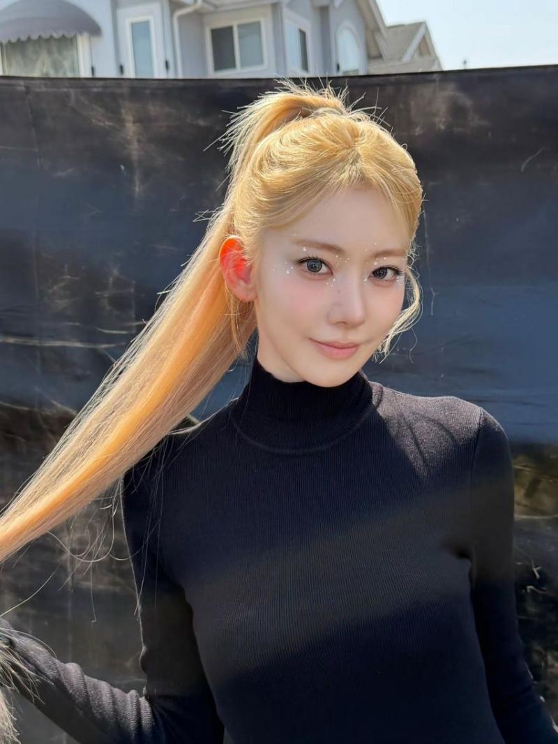 르세라핌 사쿠라,홍은채