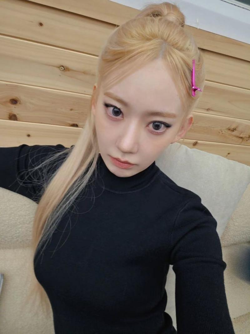 르세라핌 사쿠라,홍은채