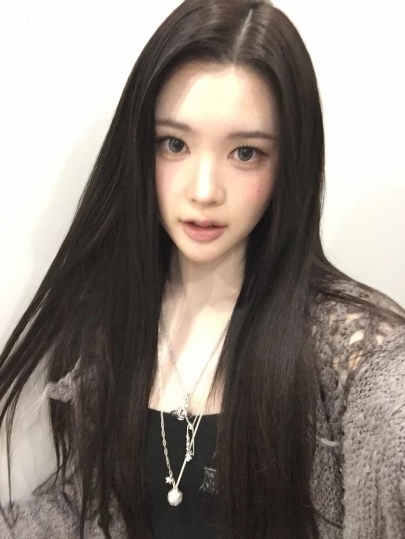 하츠투하츠 에이나