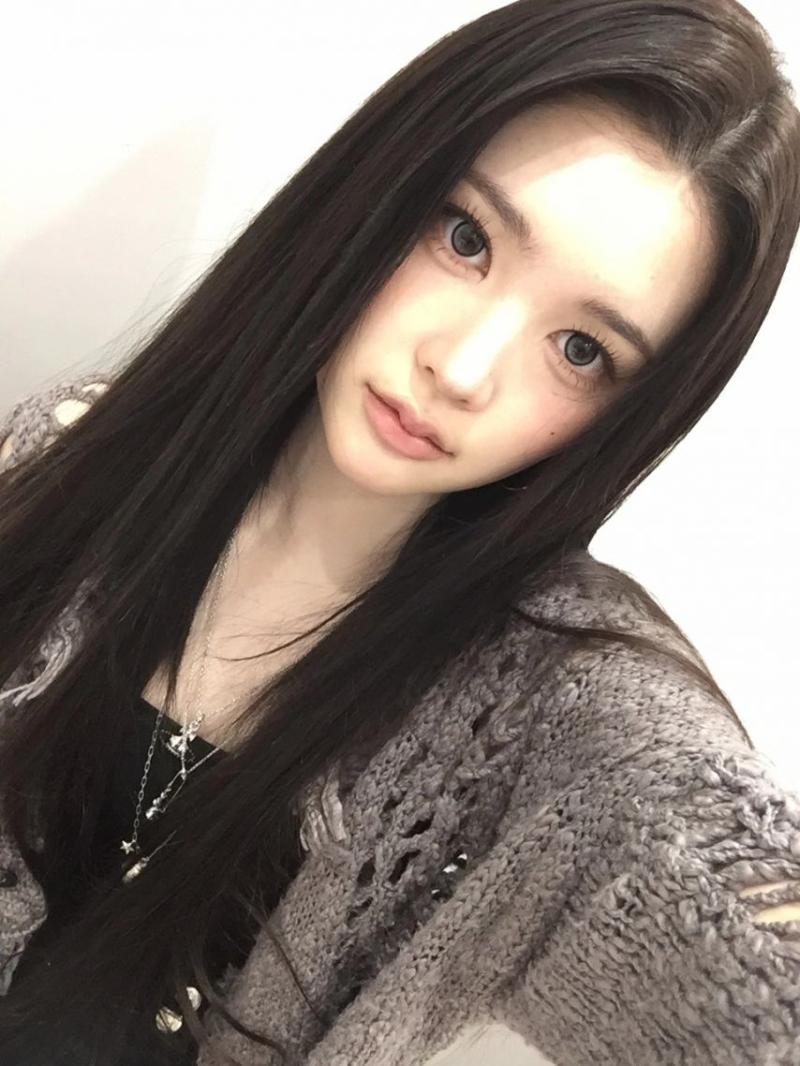 하츠투하츠 에이나