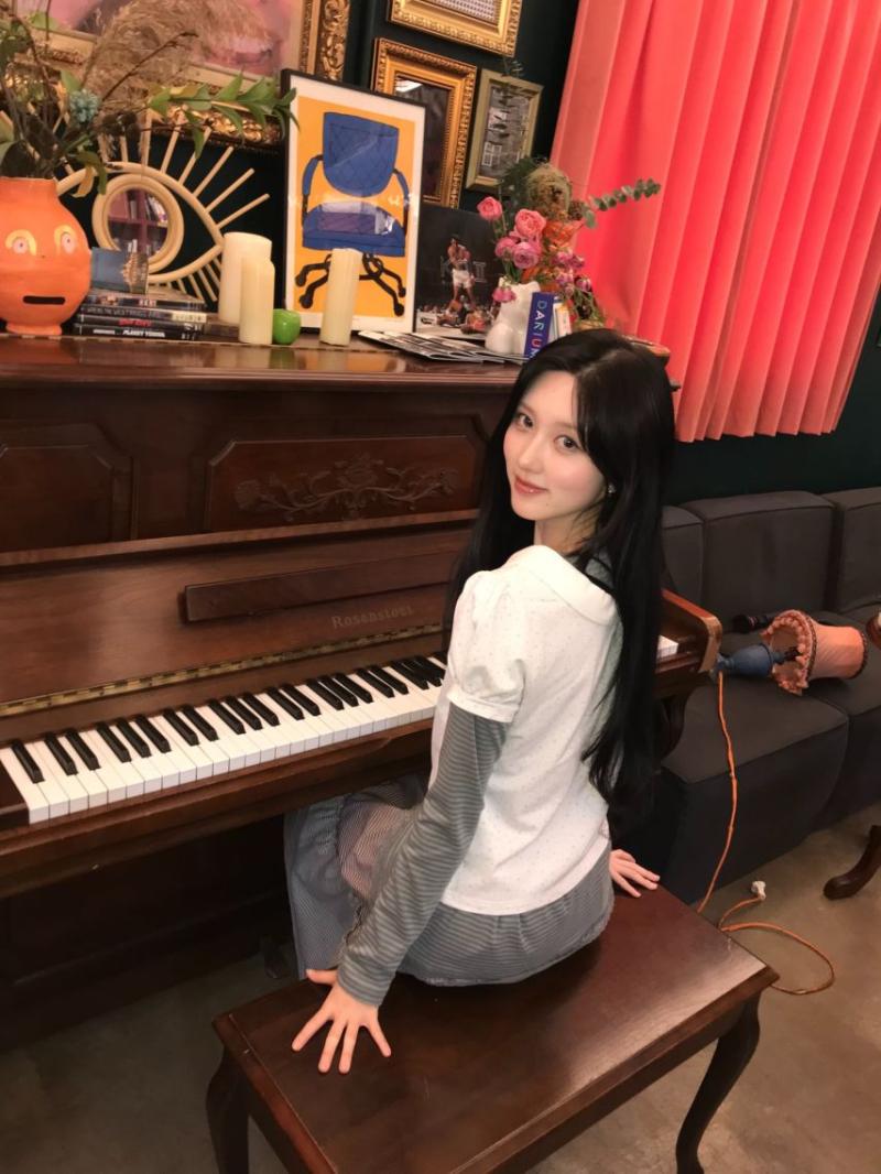 아이브 가을,레이