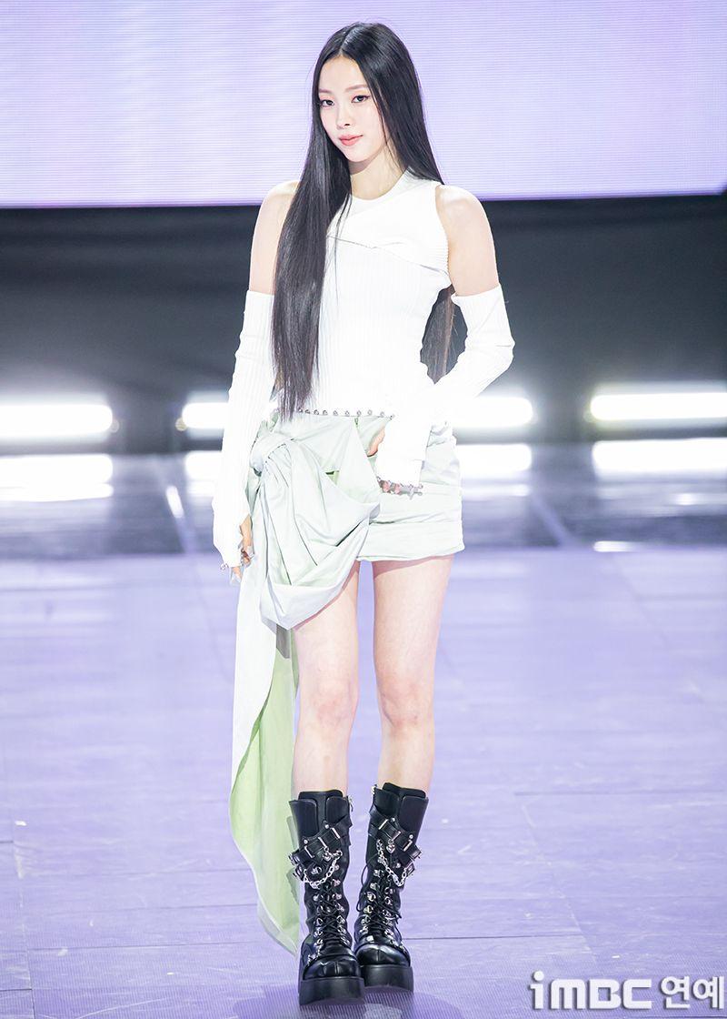 미야오(MEOVV) 나린