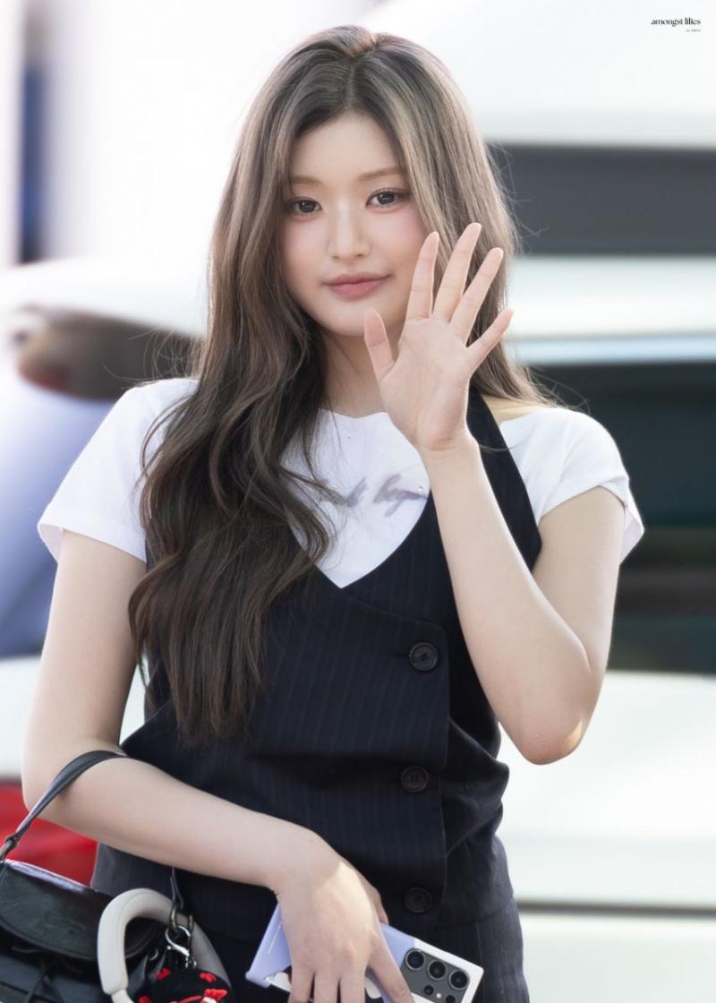 피프티피프티 아테나