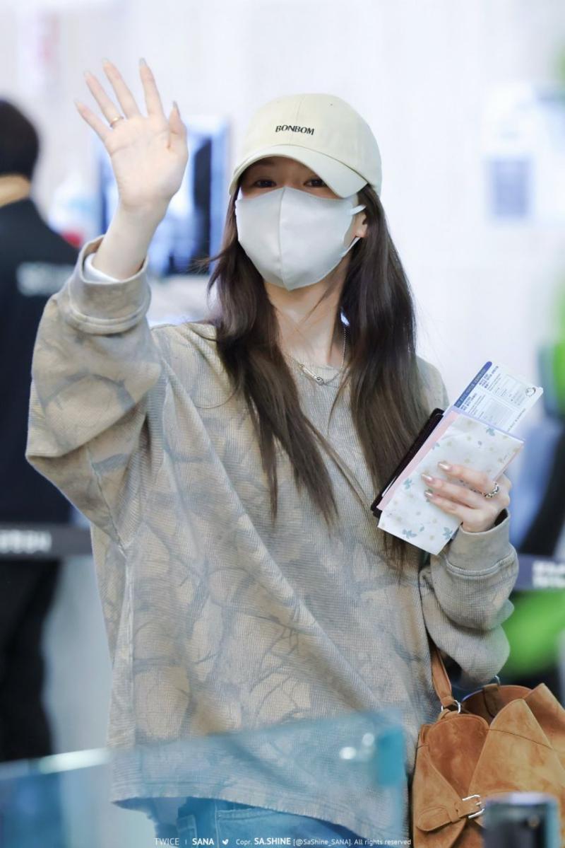트와이스 사나