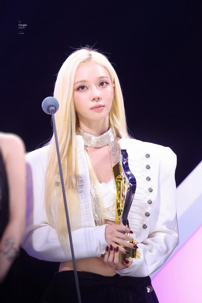 에스파 윈터 TIMA 260822