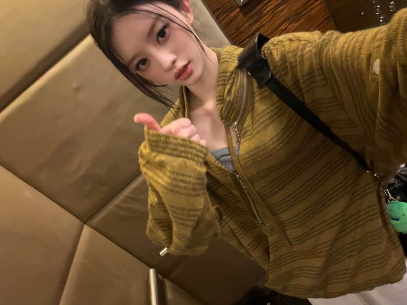 아일릿 윤아,민주