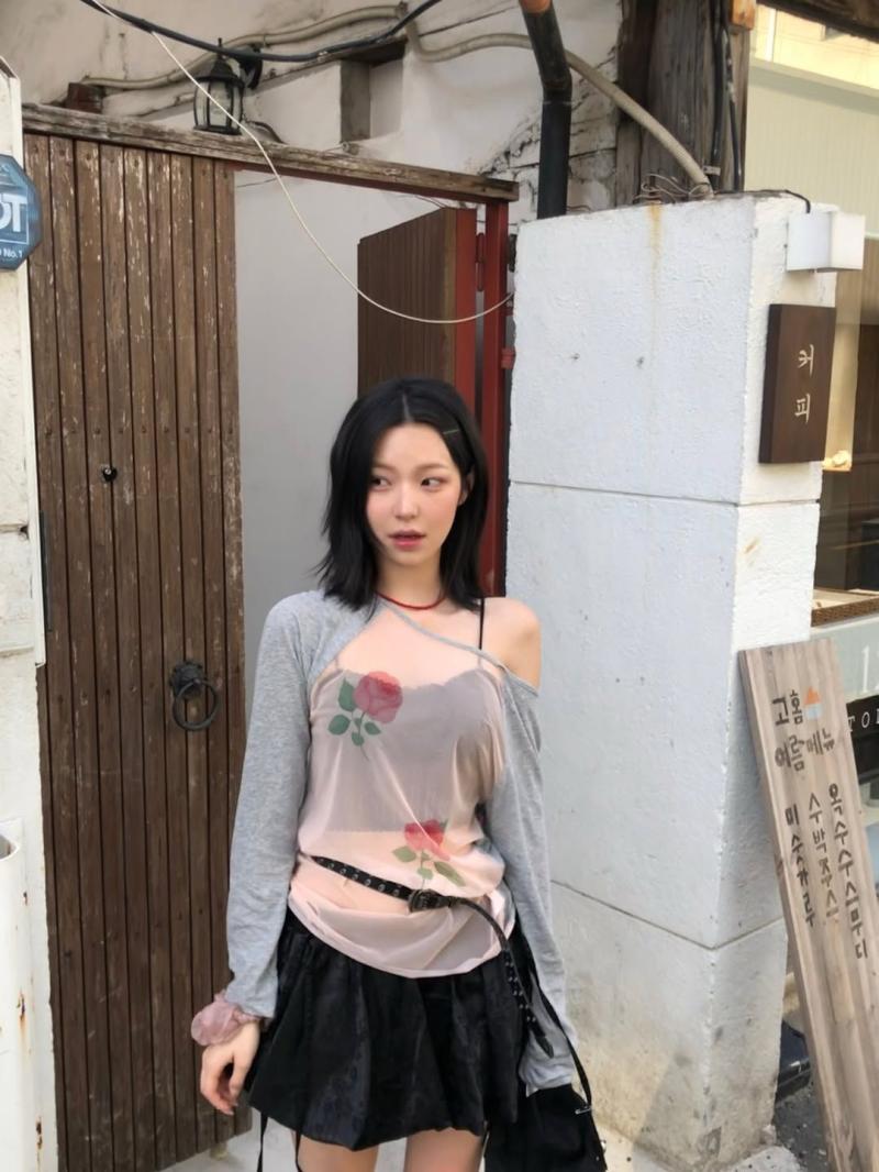 아일릿 윤아,민주