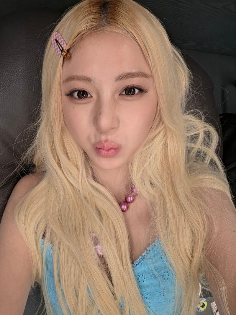 르세라핌 허윤진